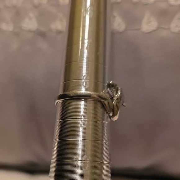 925 Stamped Sterling Silver Dual  Dolphins Ring Sz 8.5 - Picture 6 of 6